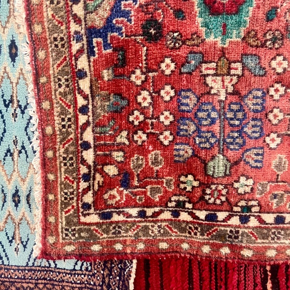 Adorable Vintage Turkish Rug 2x2.10FT - Picture 1 of 5